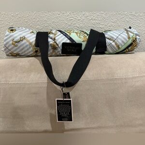 Victoria's Secret Beach Picnic Packable Blanket‎